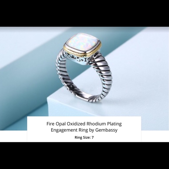Jewelry - HP🎉 Stunning Fire Opal Ring Size 7